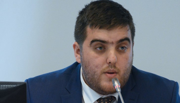 Главният икономист на синдиката Любослав Костов предупреди за "шокова безработица"