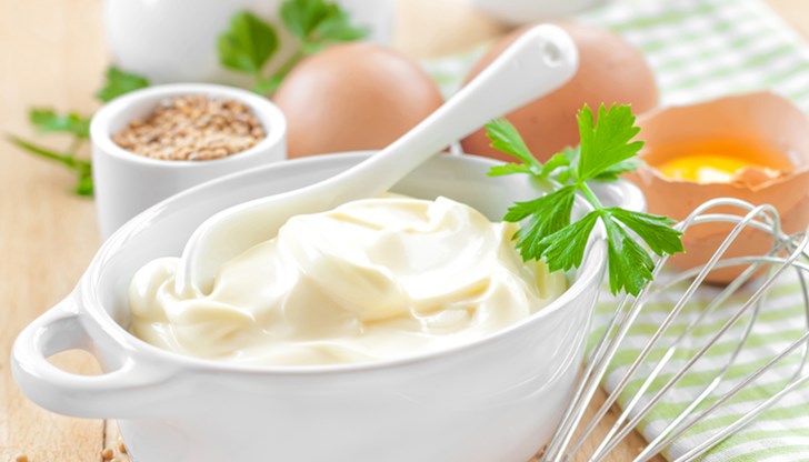 Майонезата, популярна сред много хора, има доста скандална репутация