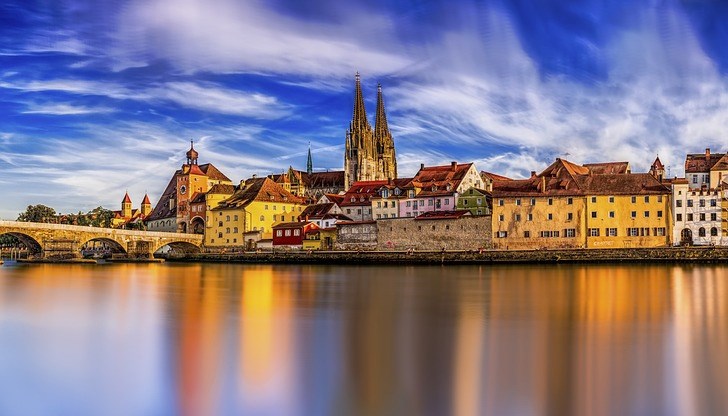 Те са банкери, производители на керамика, козметика аксесоари за шиене