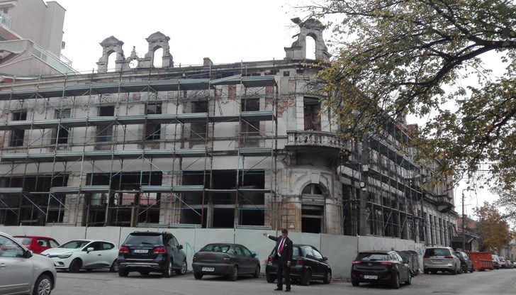 Тромава процедура бави одобрението на архитектурния план Тромава процедура бави одобрението на архитектурния план