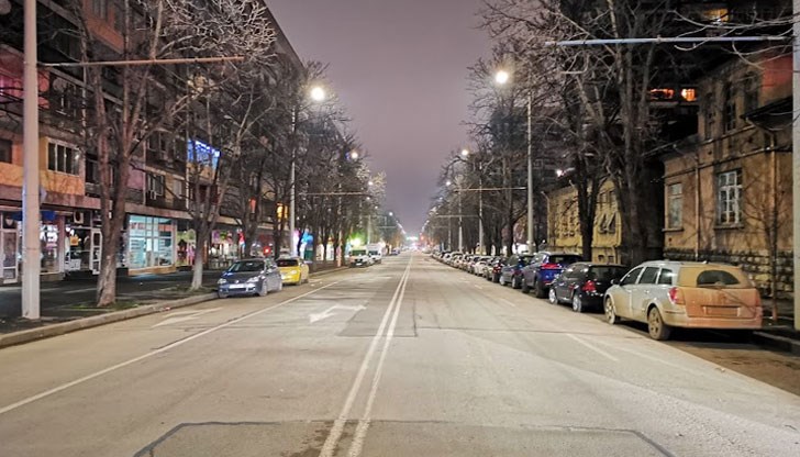 Едва три са „Ламборджини“-ата, а по четири броя са „Ферари“ и „Олдсмобил“