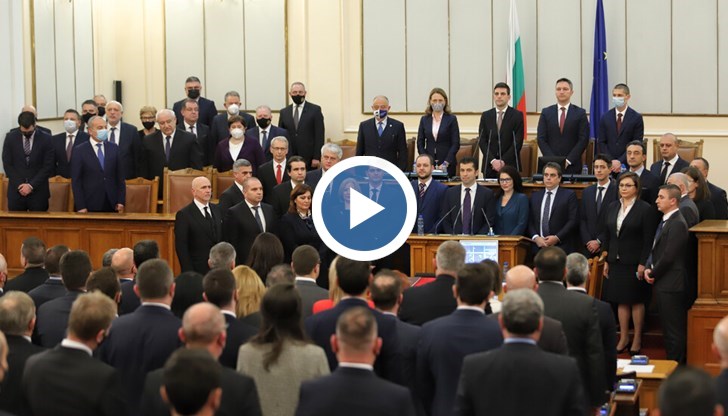 На него се очаква кабинетът да приеме структурните промени в състава на Министерския съвет и създаването на нови министерства