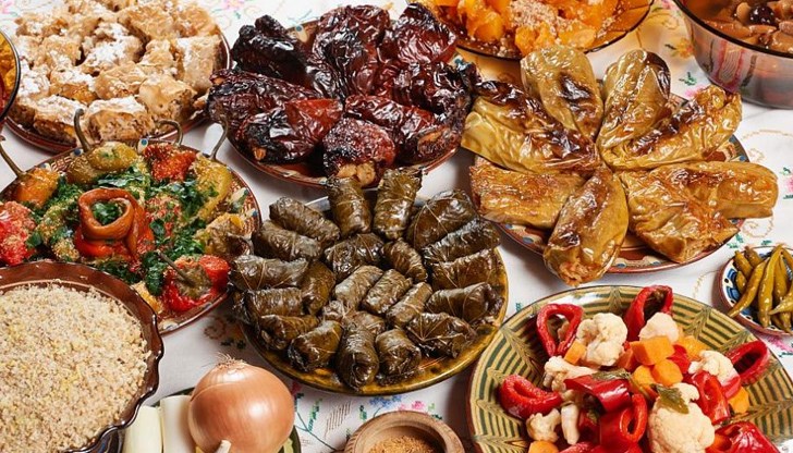 По-съществената част от празника е това, че сме се събрали цялото семейство По-съществената част от празника е това, че сме се събрали цялото семейство