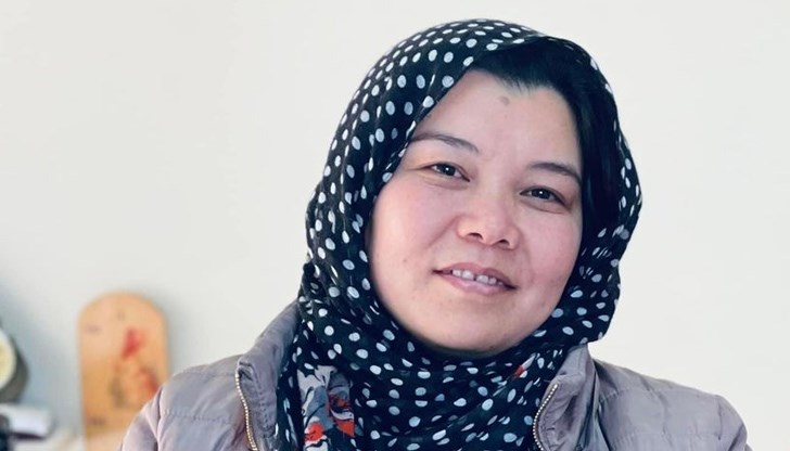 Жената е от Афганистан, но не иска пари, иска да живее спокойно, децата ѝ да живеят спокойно