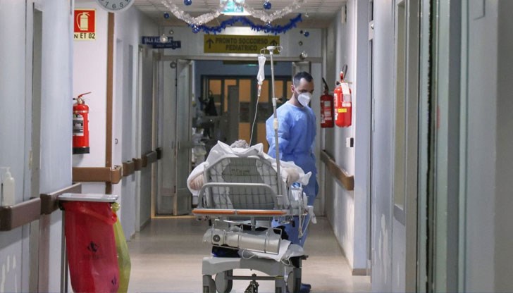 Това се дължи на резкия спад в броя на направените тестове през коледния уикенд Това се дължи на резкия спад в броя на направените тестове през коледния уикенд