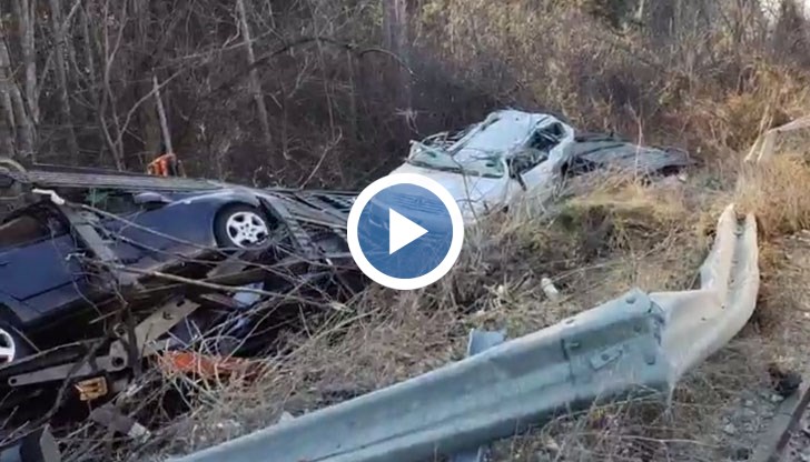 Автовоз изтърва завой, мантинелата го е спасила да не падне от моста на жп линията