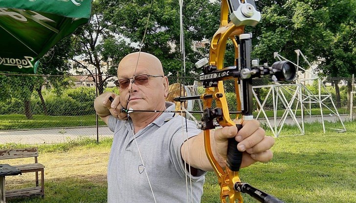 "Благодарим ти, благодарим за всички моменти, за всички усмивки, за всички купи и медали, за приятелството ти и за всичко, на което ни научи!", написаха неговите съотборници от "Джамбо" "Благодарим ти, благодарим за всички моменти, за всички усмивки, за всички купи и медали, за приятелството ти и за всичко, на което ни научи!", написаха неговите съотборници от "Джамбо"