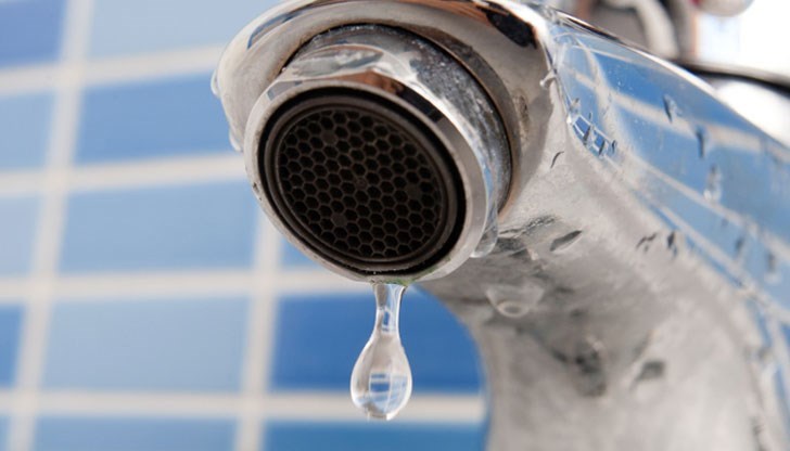 От ВиК-Русе уточняват, че причината за спирането на водоподаването е ремонт на аварирал водопровод