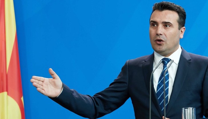 Причината са лошите резултати на партията му на местните избори Причината са лошите резултати на партията му на местните избори