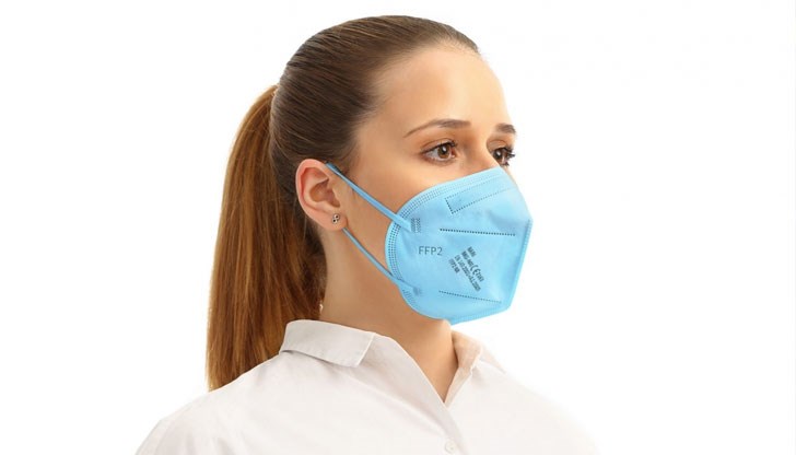 Без тях и без спазване на дистанция рискът е близък до 100%