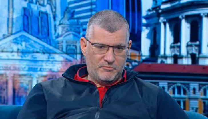 Сравнително бързо става промяната на ваксината, обясни експертът