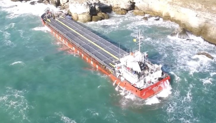 Един от критичните моменти през годината беше засядането на кораба "Вера Су" в Черно море