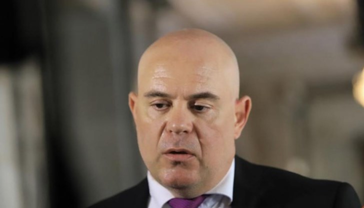 Срещу прокурори се оказва натиск, твърди той