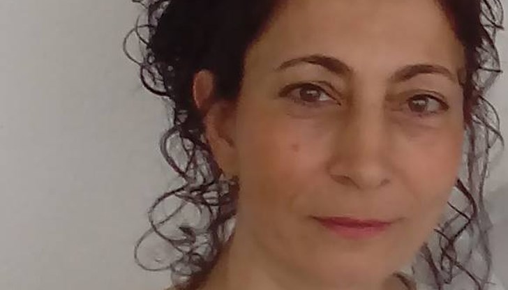 Простреляната 51-годишна жена от бившия си приятел  е учителката Даниела Райкова  от Лясковец