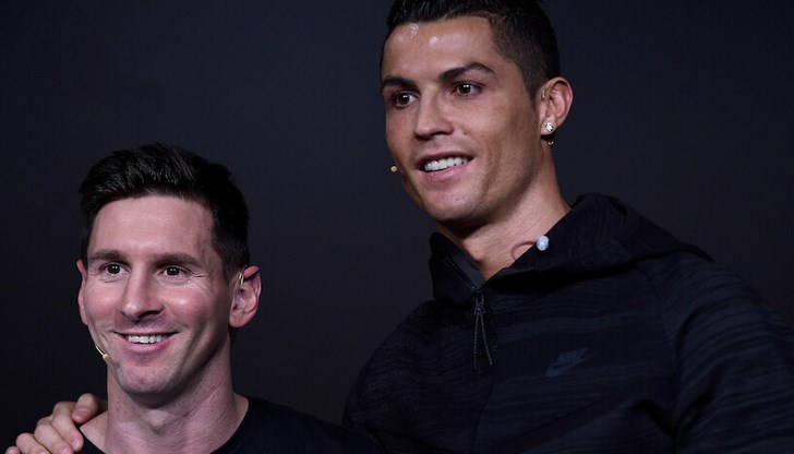 Роналдо не бил доволен от престоя си в "Манчестър Юнайтед", а Меси също има проблеми в "Пари Сен Жермен" Роналдо не бил доволен от престоя си в "Манчестър Юнайтед", а Меси също има проблеми в "Пари Сен Жермен"