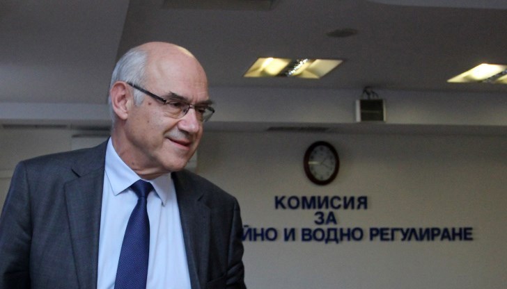 КЕВР предлага 40% увеличение на цената за пренос и разпределение за ЕСО и ЕРП-тата. Това си е директно облагане на бизнеса, отвъд и без това непосилните цени на пазара КЕВР предлага 40% увеличение на цената за пренос и разпределение за ЕСО и ЕРП-тата. Това си е директно облагане на бизнеса, отвъд и без това непосилните цени на пазара