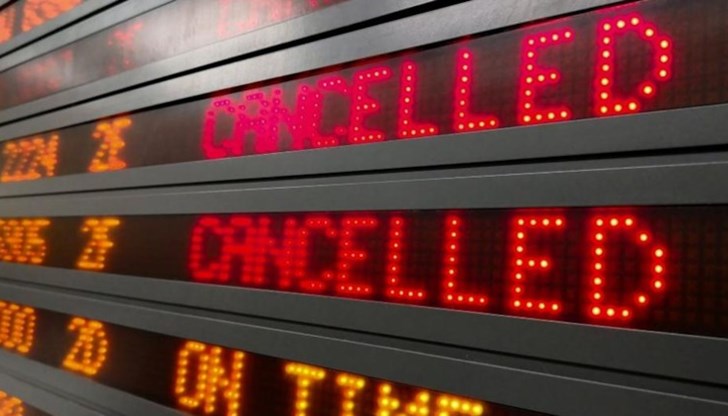 Причината е основно заради недостига на персонал, предизвикан от разпространението на инфекцията