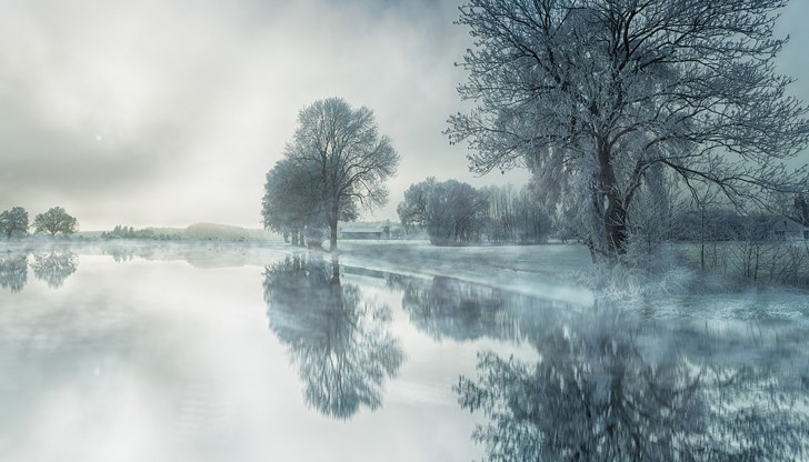 В петък, с усилване на вятъра от запад-северозапад, ще се затопли, дневните температури ще се повишат с 5 - 6 градуса В петък, с усилване на вятъра от запад-северозапад, ще се затопли, дневните температури ще се повишат с 5 - 6 градуса