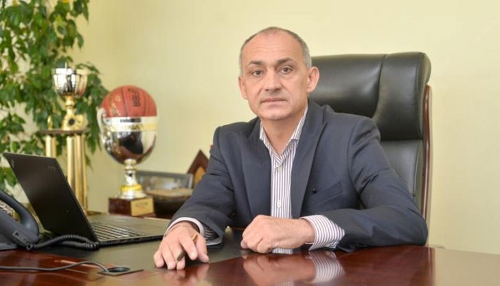 Ако до седмица не ни компенсират заради мораториума, ЕРП-тата няма да издържат, предупреди Асен Христов Ако до седмица не ни компенсират заради мораториума, ЕРП-тата няма да издържат, предупреди Асен Христов