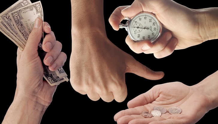 Инвестирането не е нищо повече от влагането на някакви ресурси, фокусирането им върху получаването на положителен резултат, който е по-добър от това, което инвестират Инвестирането не е нищо повече от влагането на някакви ресурси, фокусирането им върху получаването на положителен резултат, който е по-добър от това, което инвестират