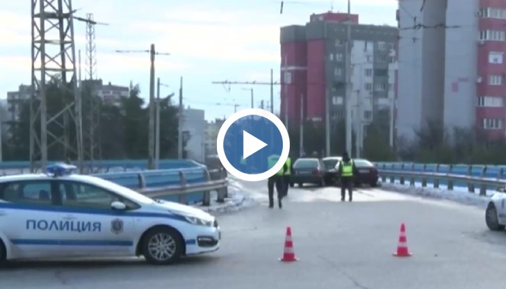 Шофьори твърдят, че пътят не е бил обработен срещу заледяване и смятат да потърсят обезщетение по съдебен път