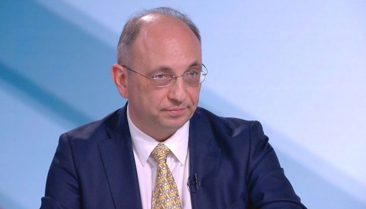 Според него заради подобна политика може да има фалити и да няма ток и парно