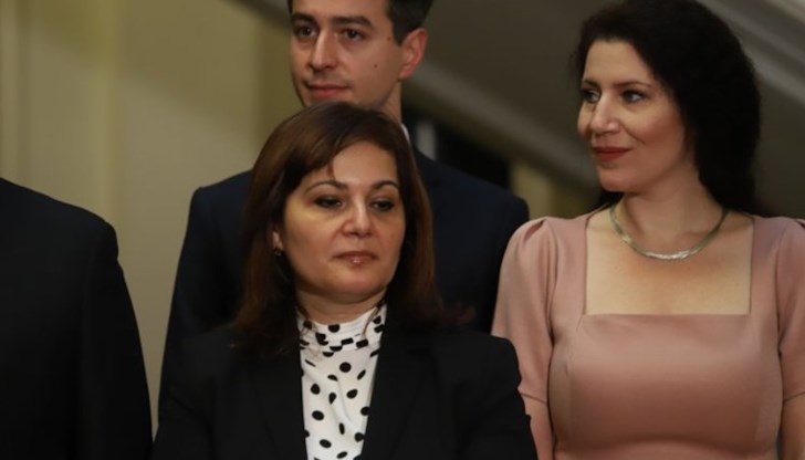 Към нея има зададени два въпроса от ГЕРБ - СДС Към нея има зададени два въпроса от ГЕРБ - СДС