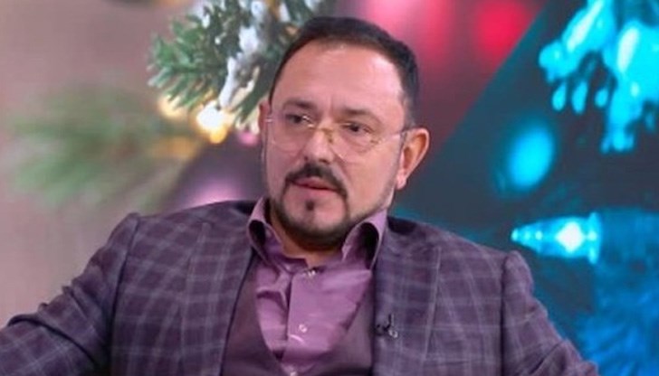 Пациентка на д-р Николай Георгиев разказала как в турски център са й направили наведнъж ринопластика, фейслифт и корекция на клепачите, след което почти не виждала... Пациентка на д-р Николай Георгиев разказала как в турски център са й направили наведнъж ринопластика, фейслифт и корекция на клепачите, след което почти не виждала...