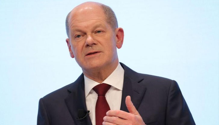 Администрацията на Шолц ще обмисли възможността в случай на нарастваща заплаха от руска инвазия в Украйна Администрацията на Шолц ще обмисли възможността в случай на нарастваща заплаха от руска инвазия в Украйна