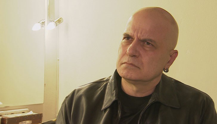 Позволявам си да пиша тези лични думи, защото ми е тъжно и ме е срам, отсече лидерът на ИТН Позволявам си да пиша тези лични думи, защото ми е тъжно и ме е срам, отсече лидерът на ИТН