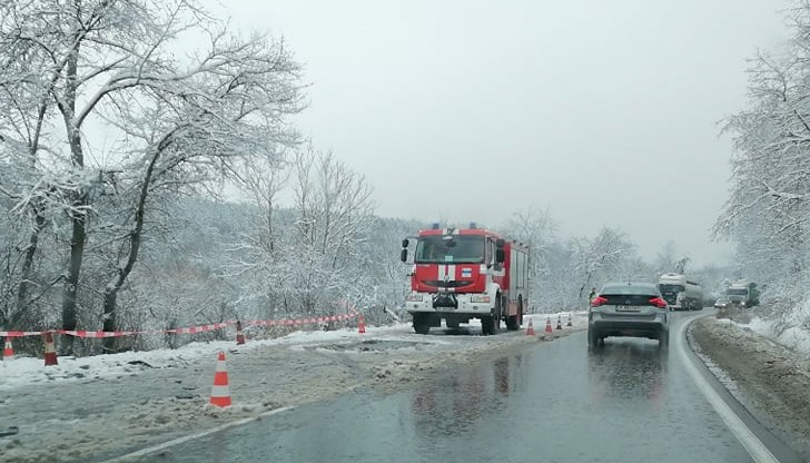 Пътят бе разчистен към 10:30 часа