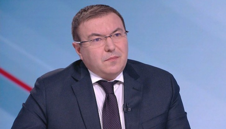 Според него причината за кризата с COVID-19 у нас е управлението на Стойчо Кацаров