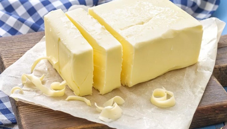 "Милки Груп Био" ЕАД опакова с опаковки, които имат обичайния изглед и обозначаване на продукта като Deutche Markenbutter "Милки Груп Био" ЕАД опакова с опаковки, които имат обичайния изглед и обозначаване на продукта като Deutche Markenbutter