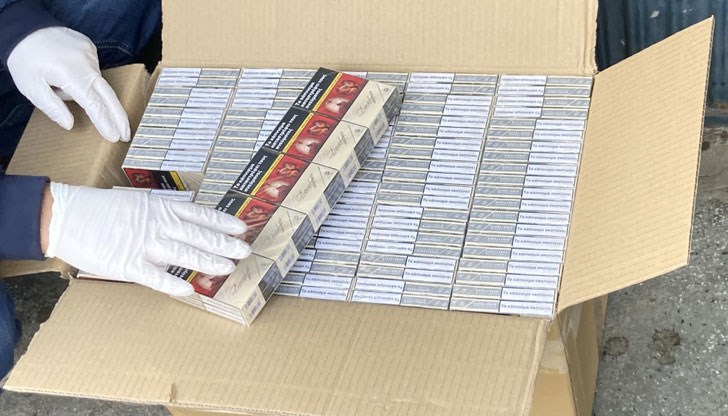 Задържани са двама - единият от тях е криминално проявен и осъждан за подобно деяние