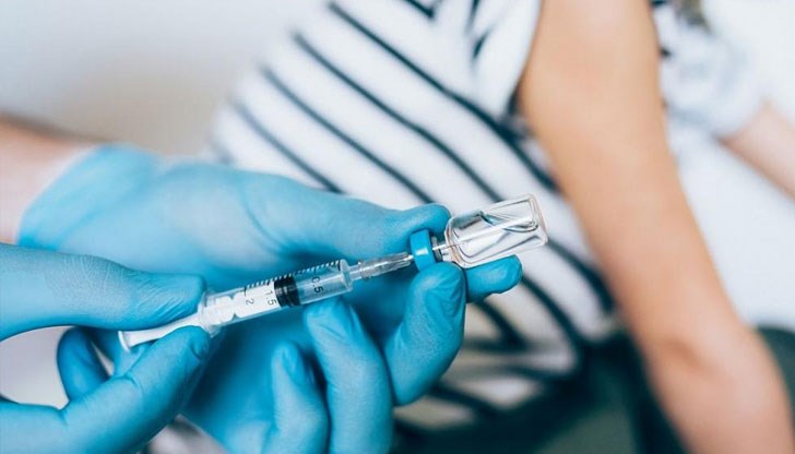 Ще им бъде поставяно по-малко количество от препарата на „Пфайзер“ и „Бионтех“ Ще им бъде поставяно по-малко количество от препарата на „Пфайзер“ и „Бионтех“