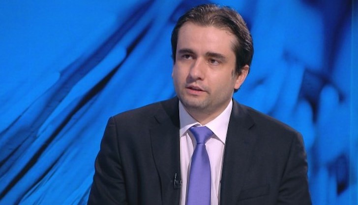 Електронната идентификация е ключът към новите услуги, смята министърът