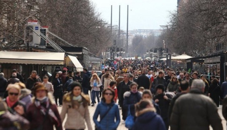 Повече от половината българи (55%) са били щастливи през 2021