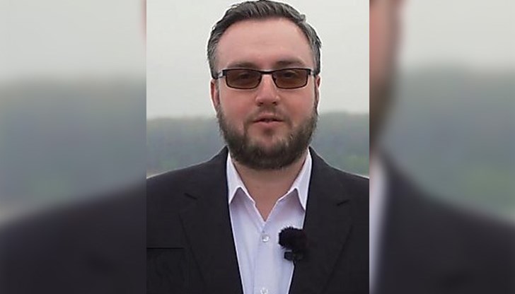 Иванов е отраснал в Русе, а сега живее в София