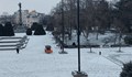 16 снегопочистващи машини чистят Русе