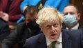 Борис Джонсън се изви за "Партигейт", но не подаде оставка