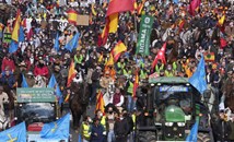Над 5 000 фермери протестираха по улиците на Мадрид
