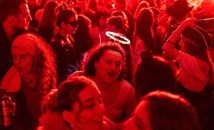 Без забрани за масови пиршества и фойерферки: Сърбия посрещна Нова година шумно