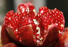 Нарът е един от най интересните плодове Цветът му е феноменален а