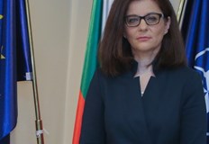 Ще евакуираме и екипа на посолството на РСМ в Украйна ако