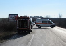 Кола се е ударила в задната част на движещият се