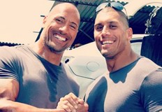 Дуейн Джонсън и Таноай Рийд са и далечни братовчедиКогато на един червен