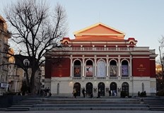 Публикуваме коментар на Камен Рикев за операта културата и град