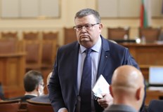 Поводът обаче не е подадената от него оставкаПарламентарната антикорупционна комисия