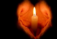 На 30 януари почина известният български журналист Стефан Солаков съобщиха