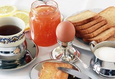 Редица храни могат да ускорят стареенето на мозъка уверява диетоложката